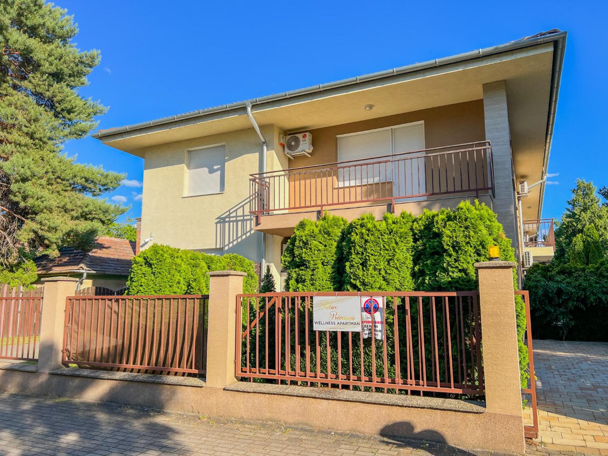 Relax Premium Wellness Apartman Siófok Exterior foto