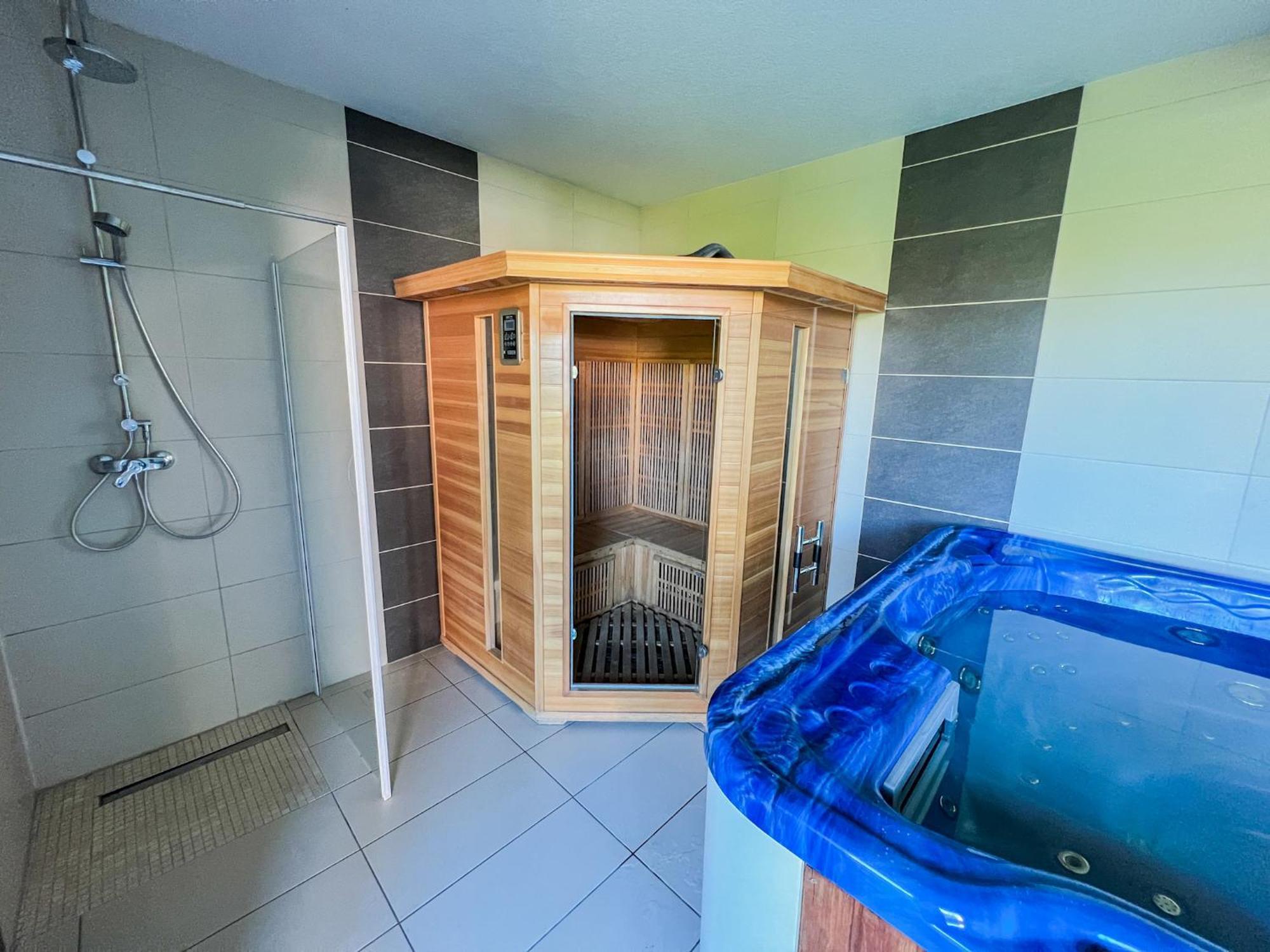 Relax Premium Wellness Apartman Siófok Exterior foto